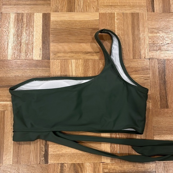 Moshu Green Asymmetrical One-Shoulder Bikini size medium. - Picture 7 of 11